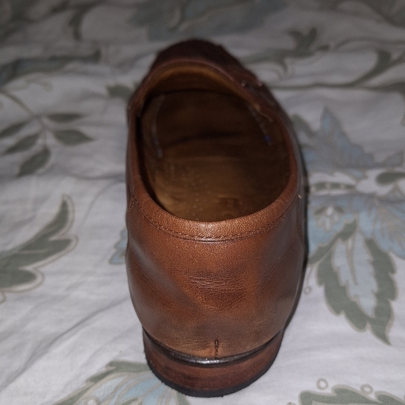 A pair of Sandro comfortwalk men's Delta leather loafers in a size 10M. - Picture 9 of 13